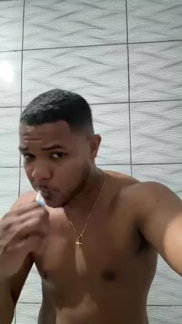 Joedot24 on Cam4 