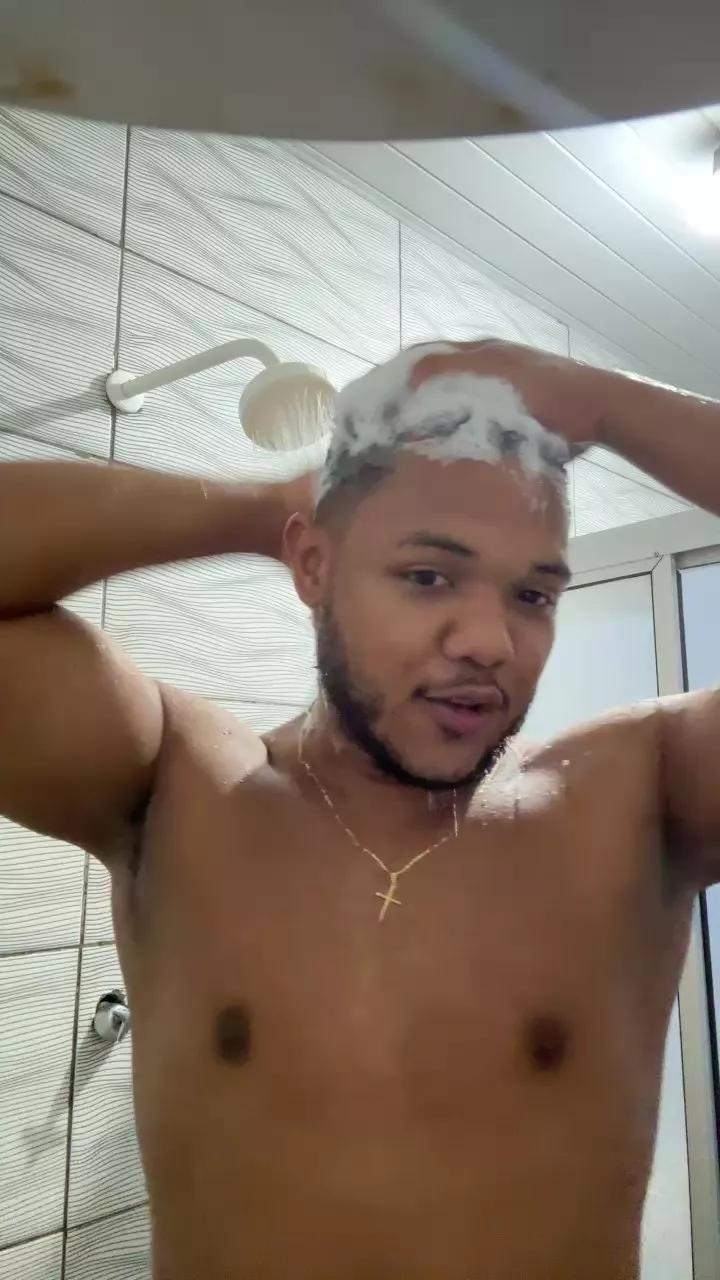 Joedot24 on Cam4 