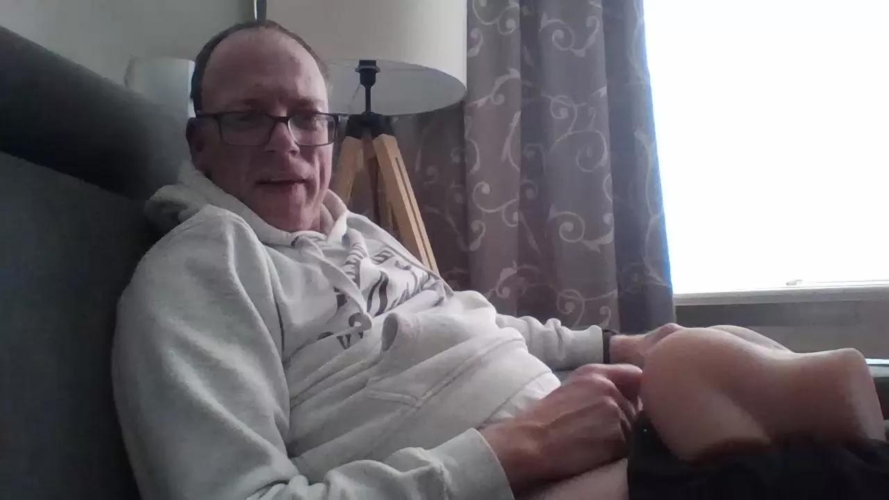 jwo100 on Cam4 