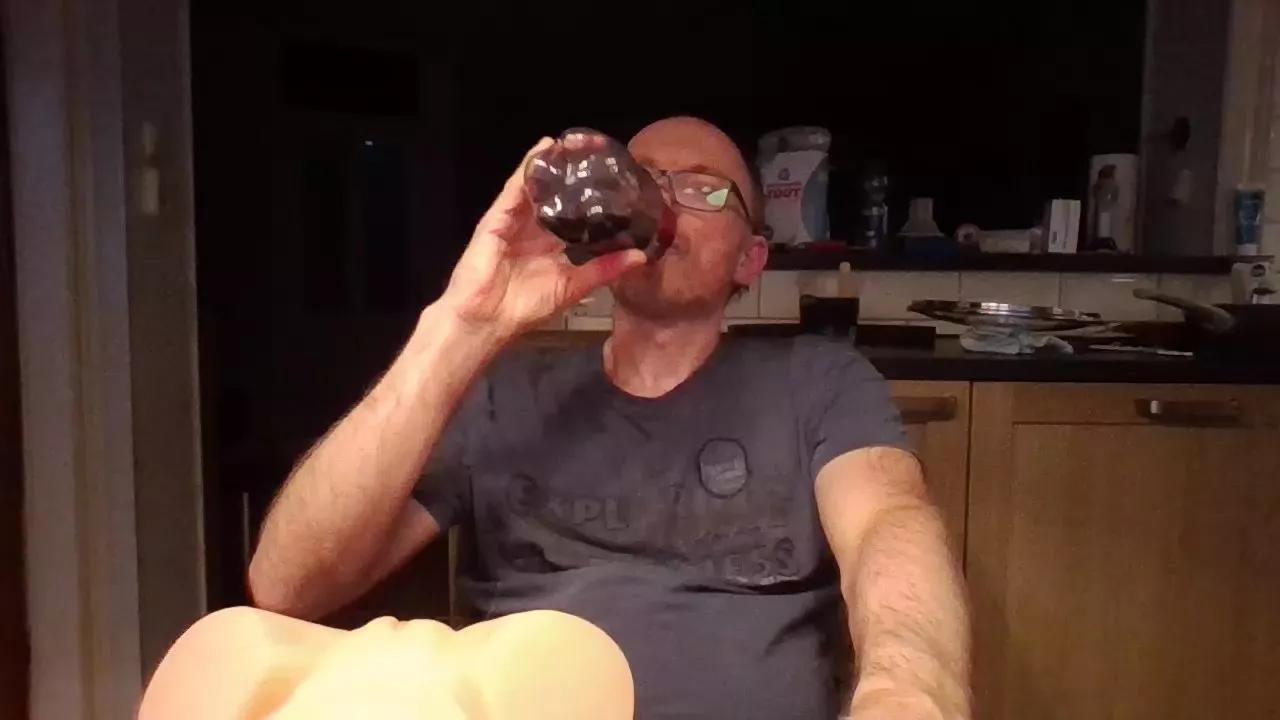 jwo100 on Cam4 