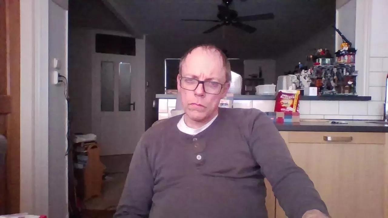 jwo100 on Cam4 