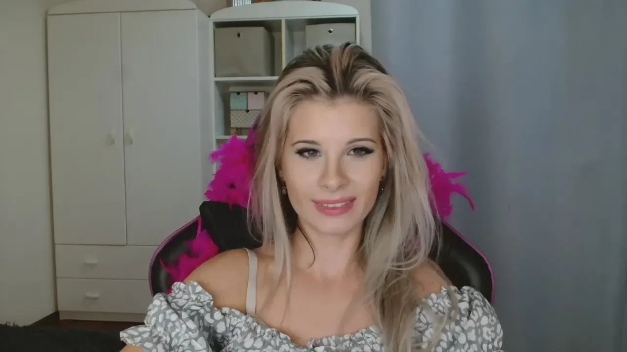 KristineSensual —  #schoolgirl #C2C #cute #gamer #amateur