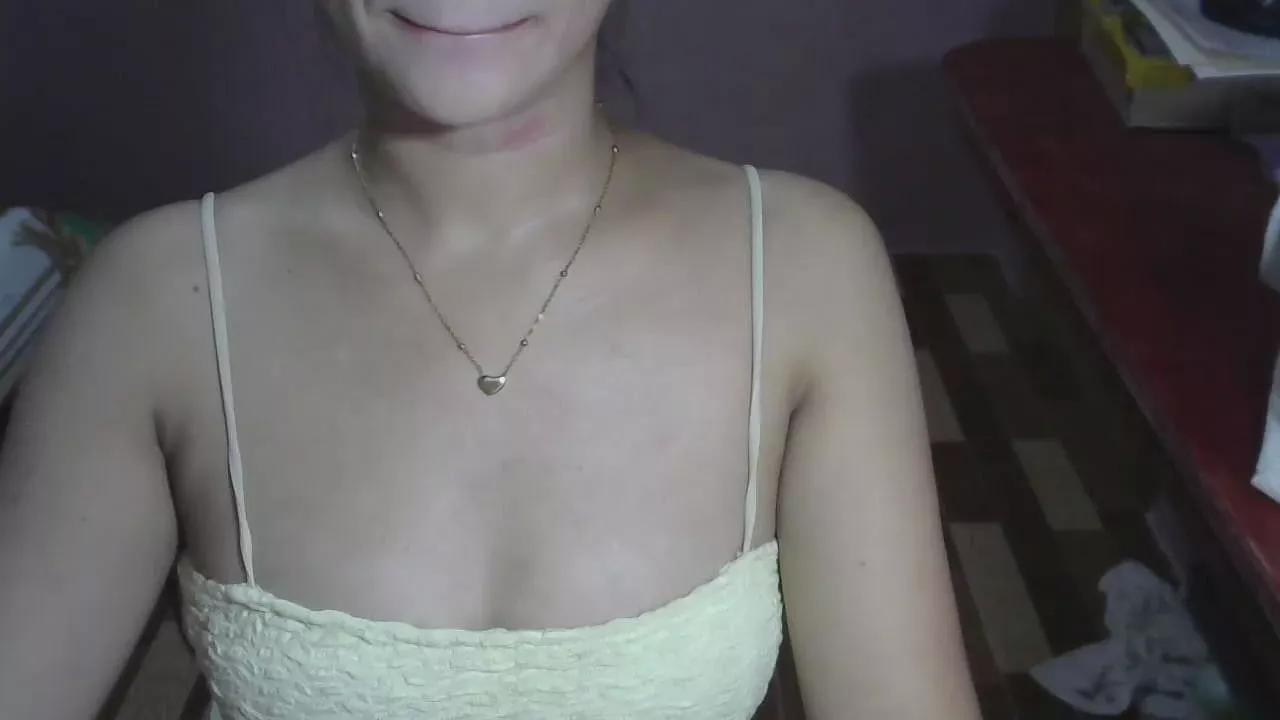 ladygemma on Cam4 