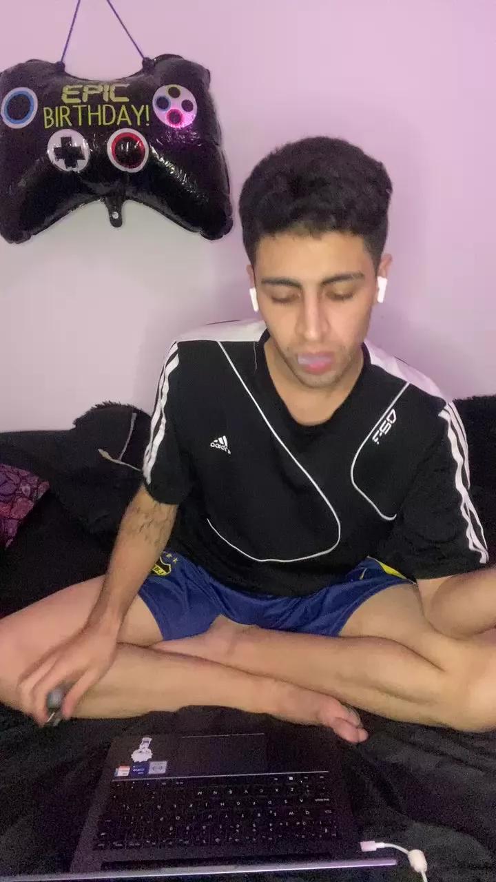 Laionelpenebig on Cam4 