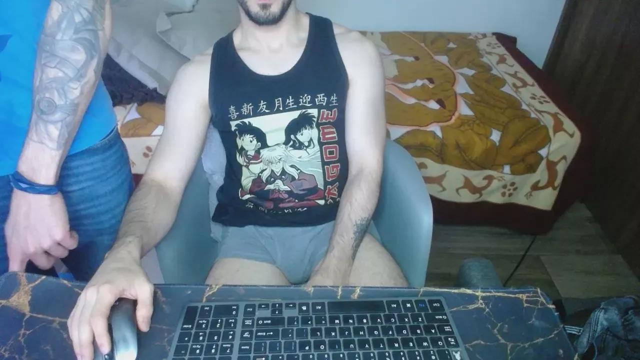 Lealboy on Cam4 