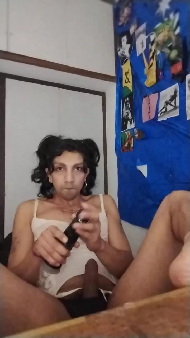 Lecoco33 on Cam4 