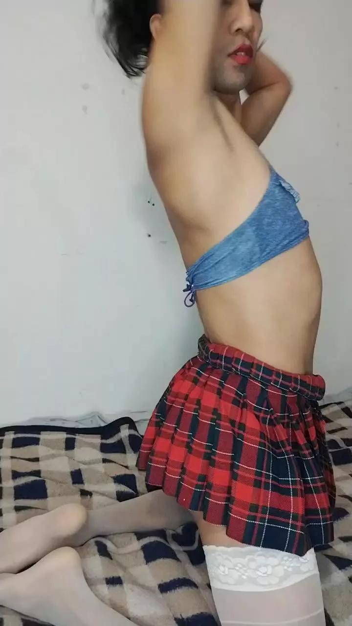 Lecoco33 on Cam4 