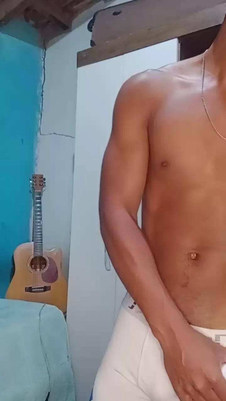 leo_xxj on Cam4 
