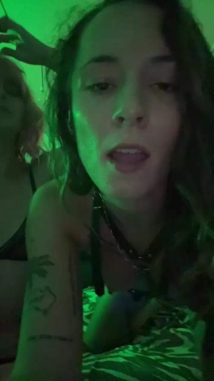 LesbianSexStory on Cam4 