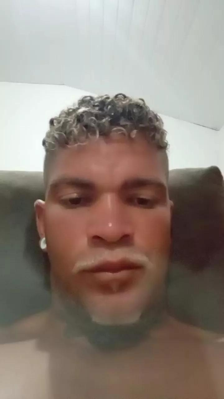 lucasresgato3g5 on Cam4 