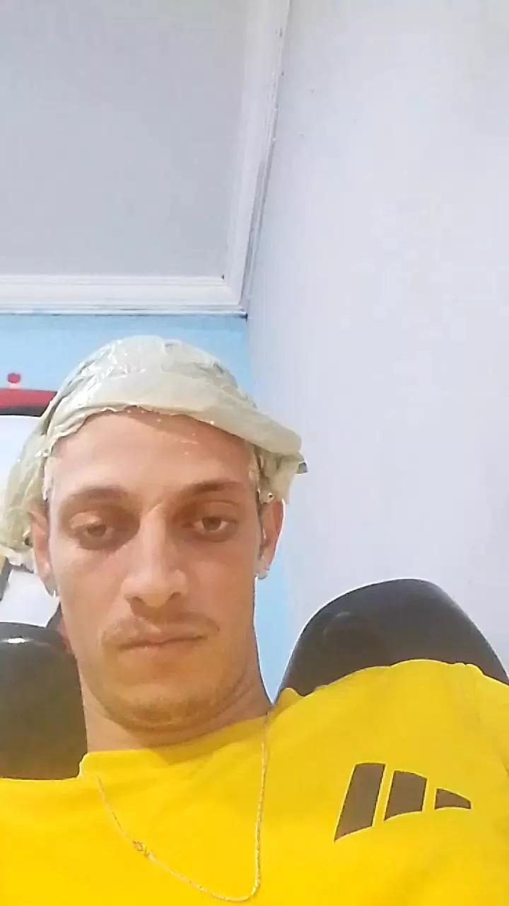Malloka00 on Cam4 