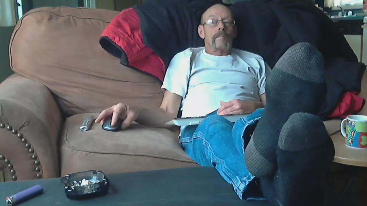 mapleman35 on Cam4 