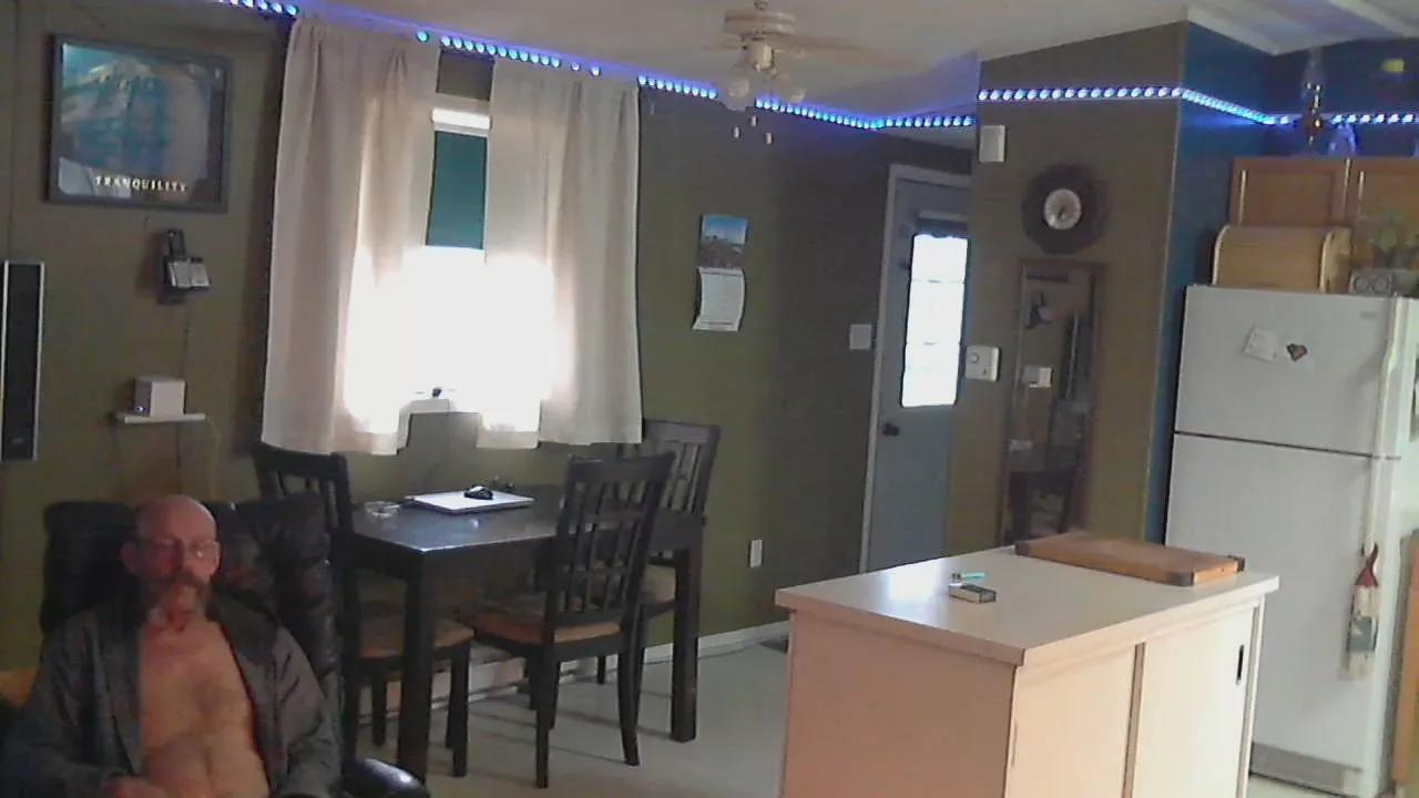 mapleman35 on Cam4 