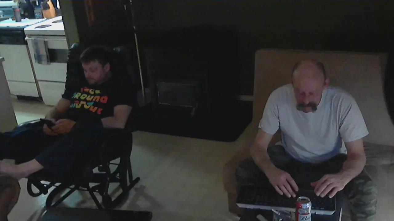 mapleman35 on Cam4 
