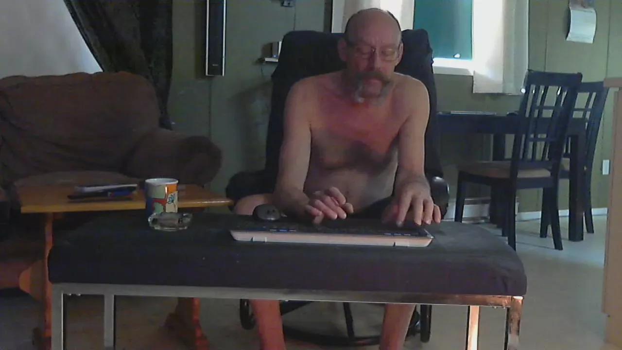 mapleman35 on Cam4 
