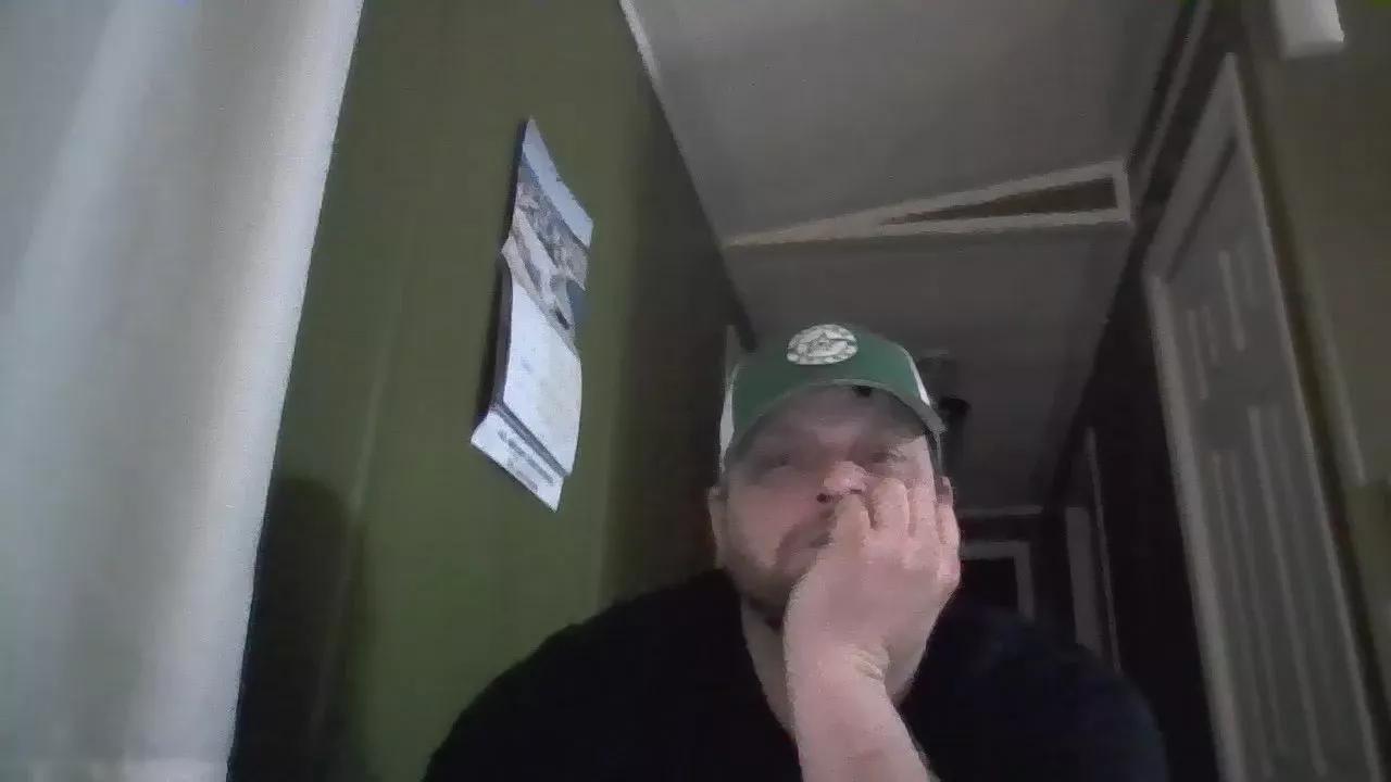 mapleman35 on Cam4 