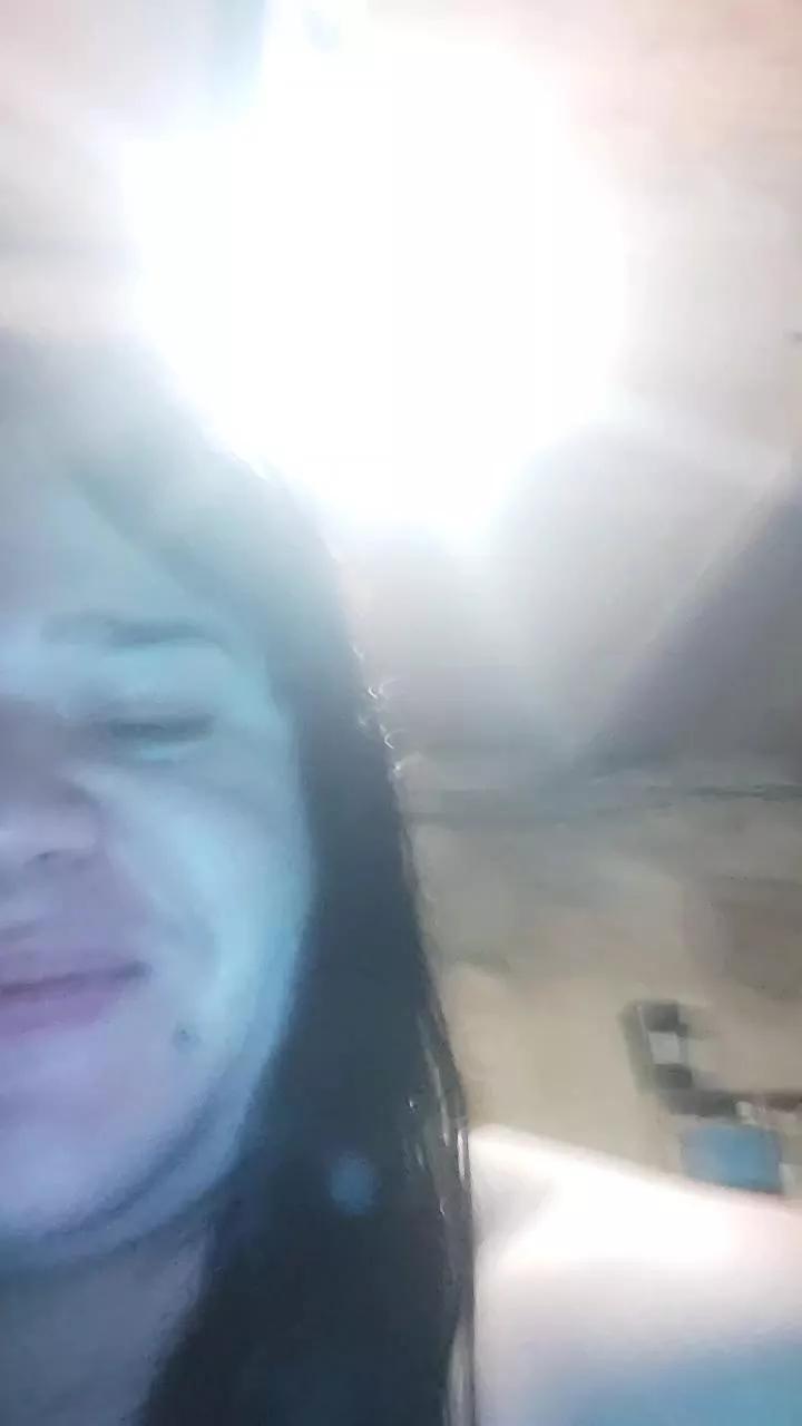 Marianaemenenti on Cam4 