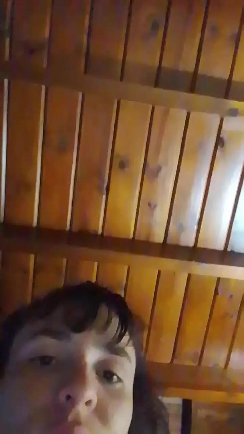 Maruvalentini on Cam4 