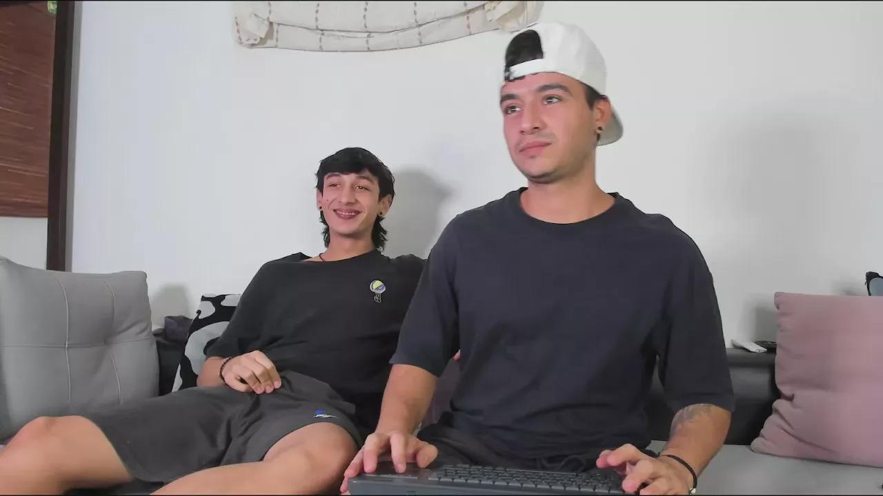 max_jhon9663 on Cam4 