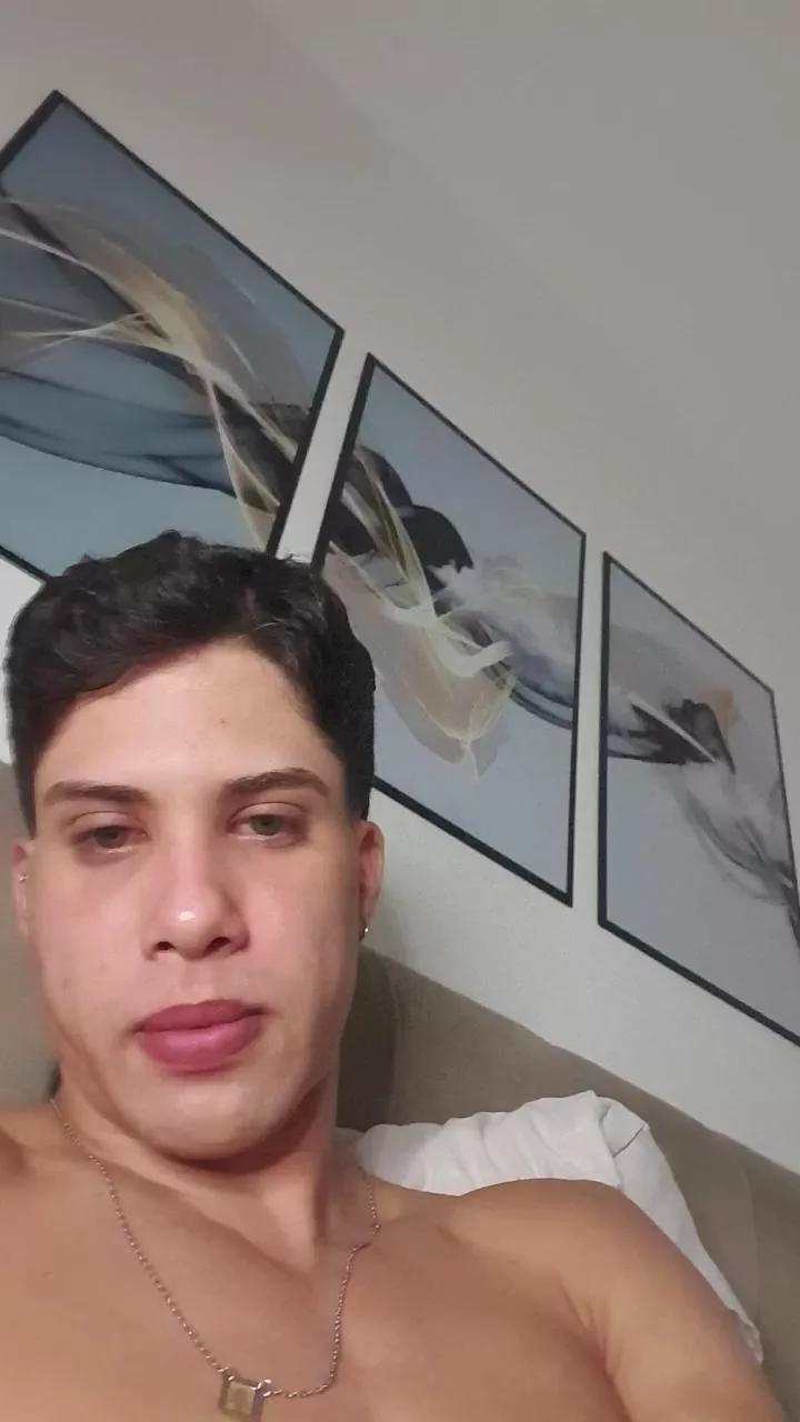 menezes8841 on Cam4 