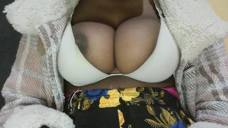 Mercyjoy1 on Cam4 