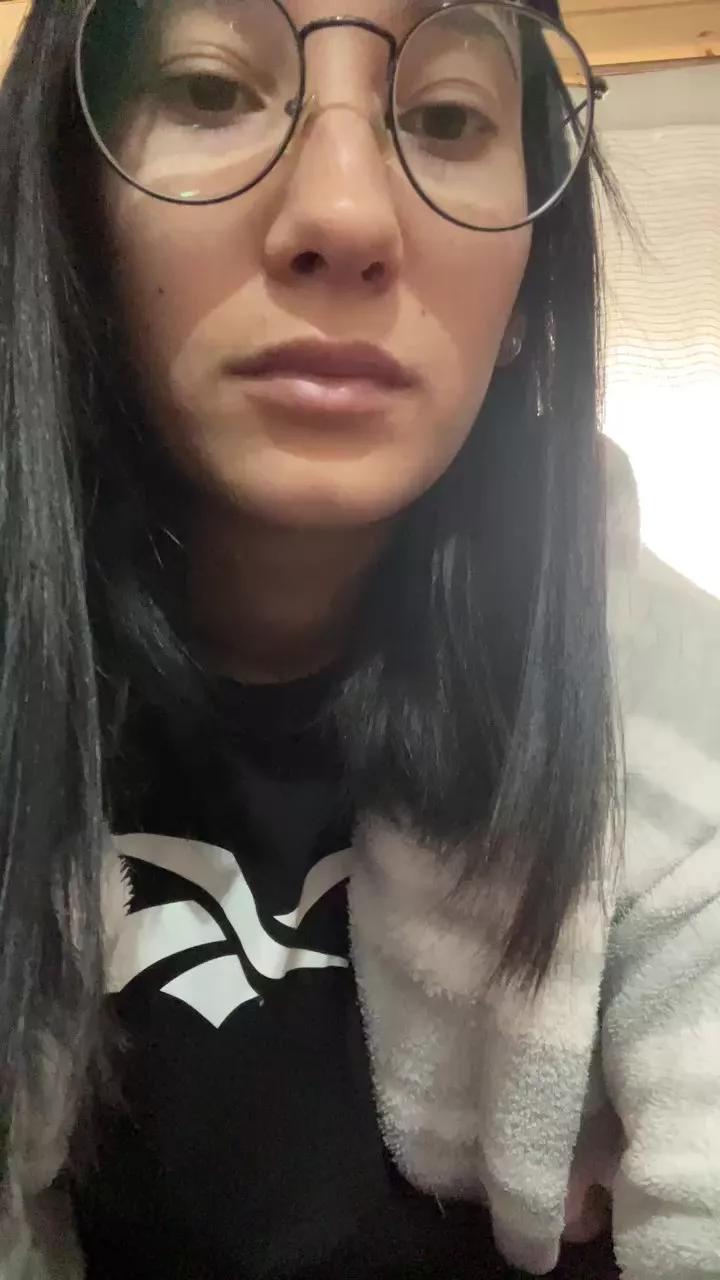 mica88xxx on Cam4 