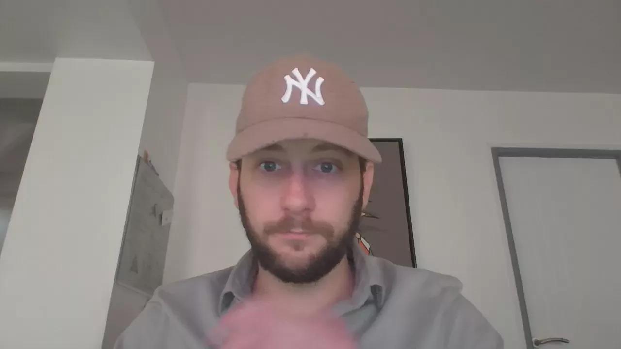 MikaMan69 on Cam4 