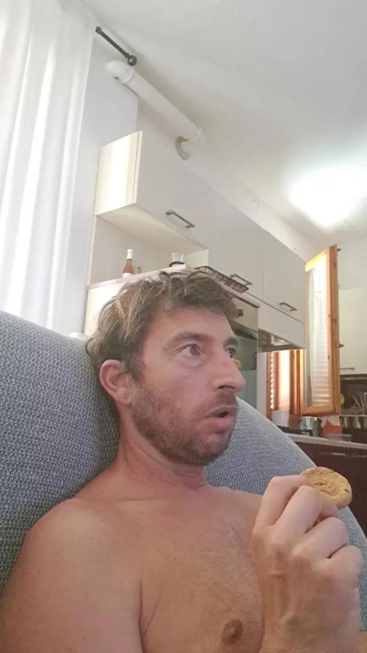 Mirko290180 on Cam4 