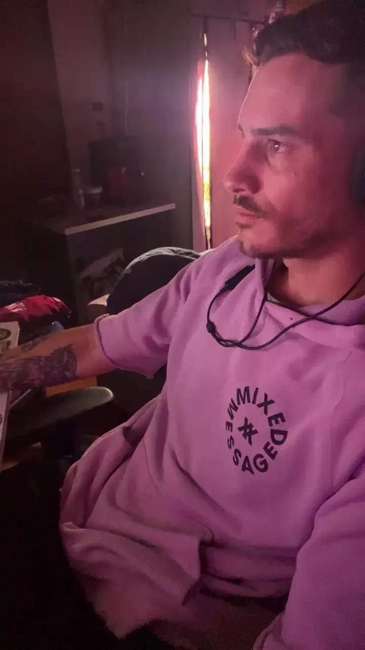 modelpedroxxx on Cam4 