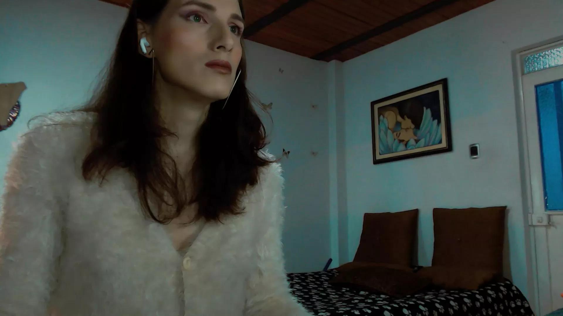 moira_hot on Cam4 