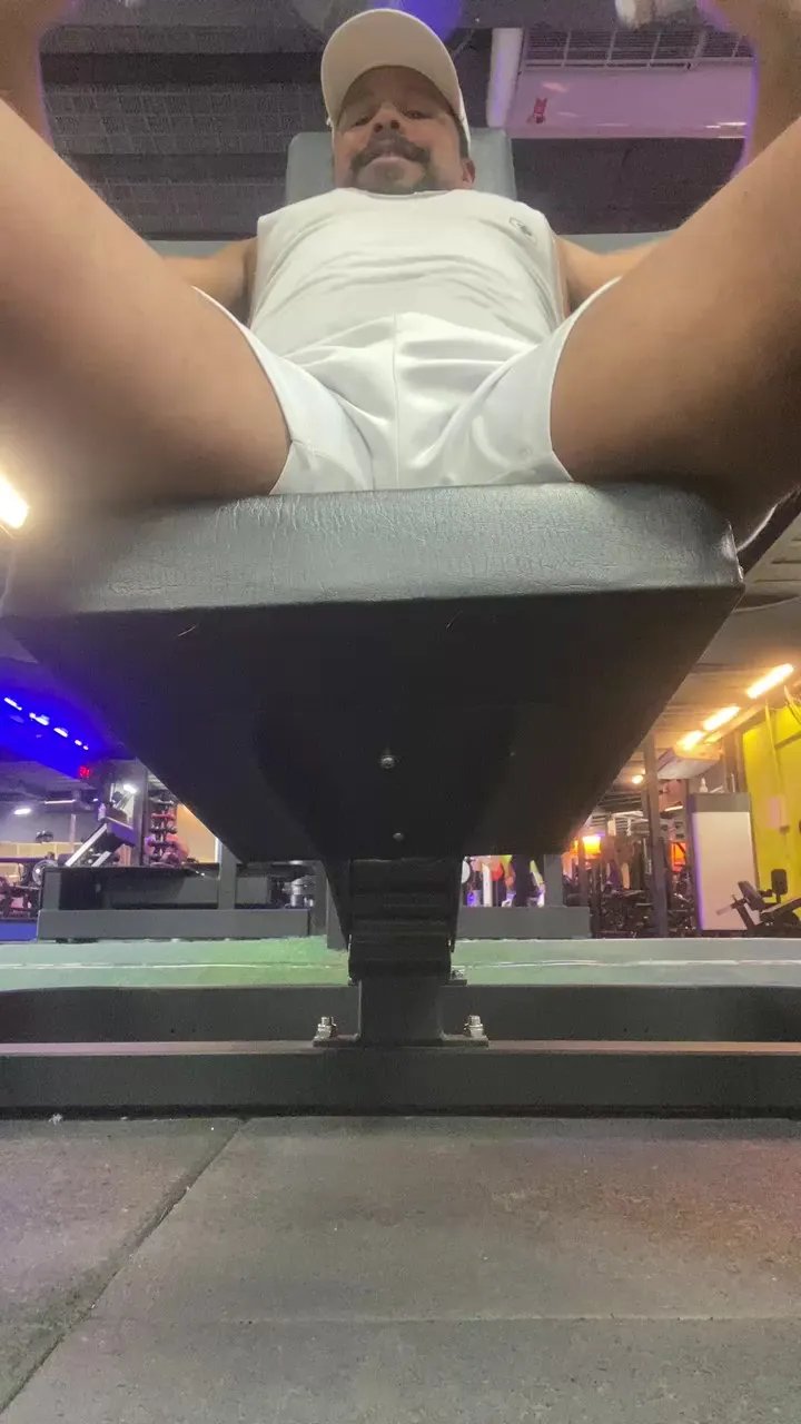 Morenonicexxxl on Cam4