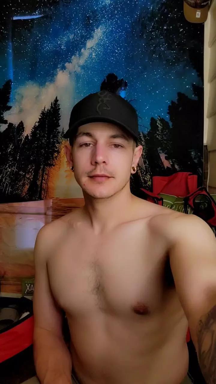 Naturesbest951 on Cam4 