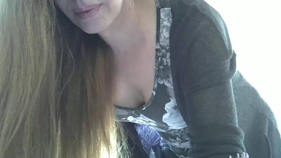 naughtyxana on Cam4 