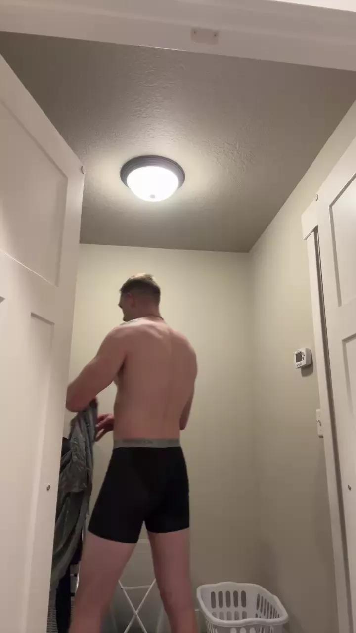 NeilCage66 on Cam4 
