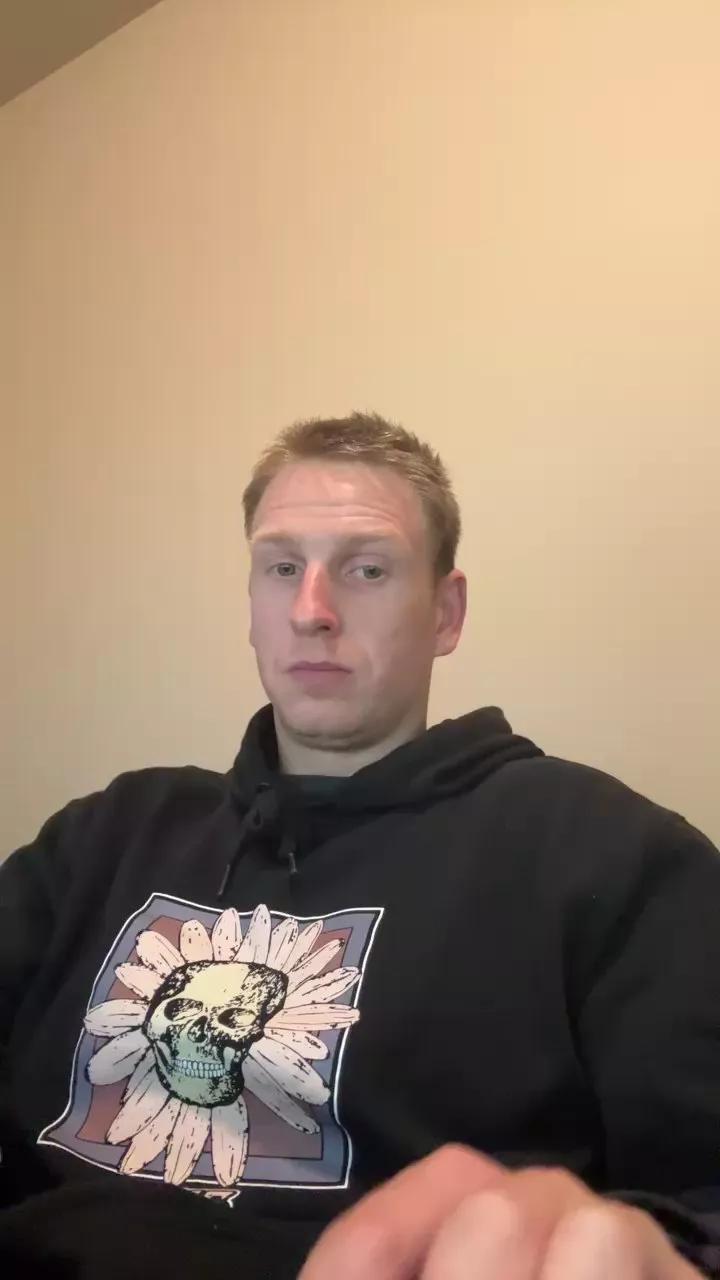 NeilCage66 on Cam4 