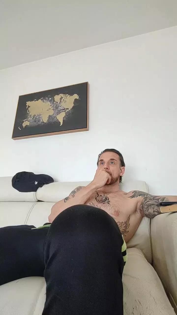 Neotrix33 on Cam4 