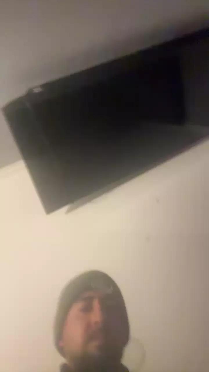 Nickoolas96 on Cam4 