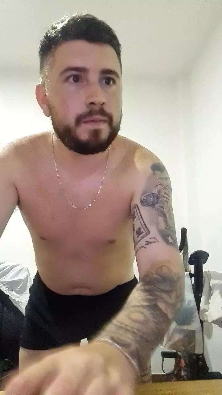 Papionfire on Cam4 