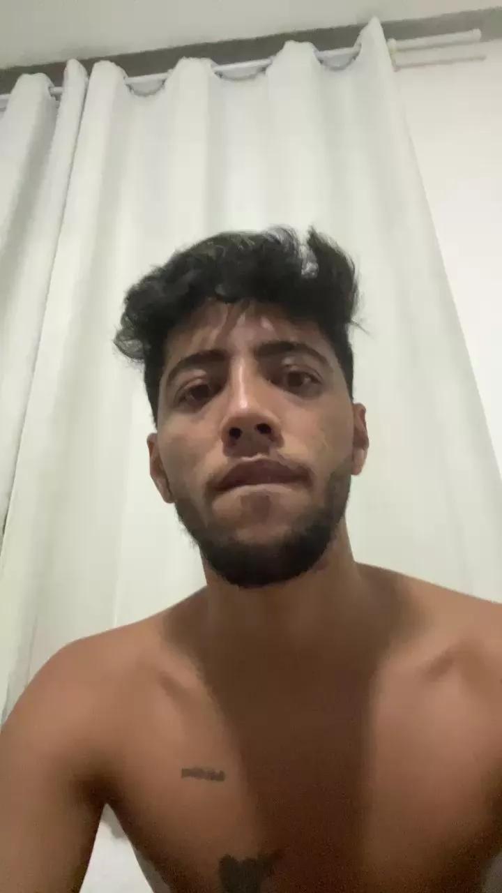 pedrozinhoo on Cam4 