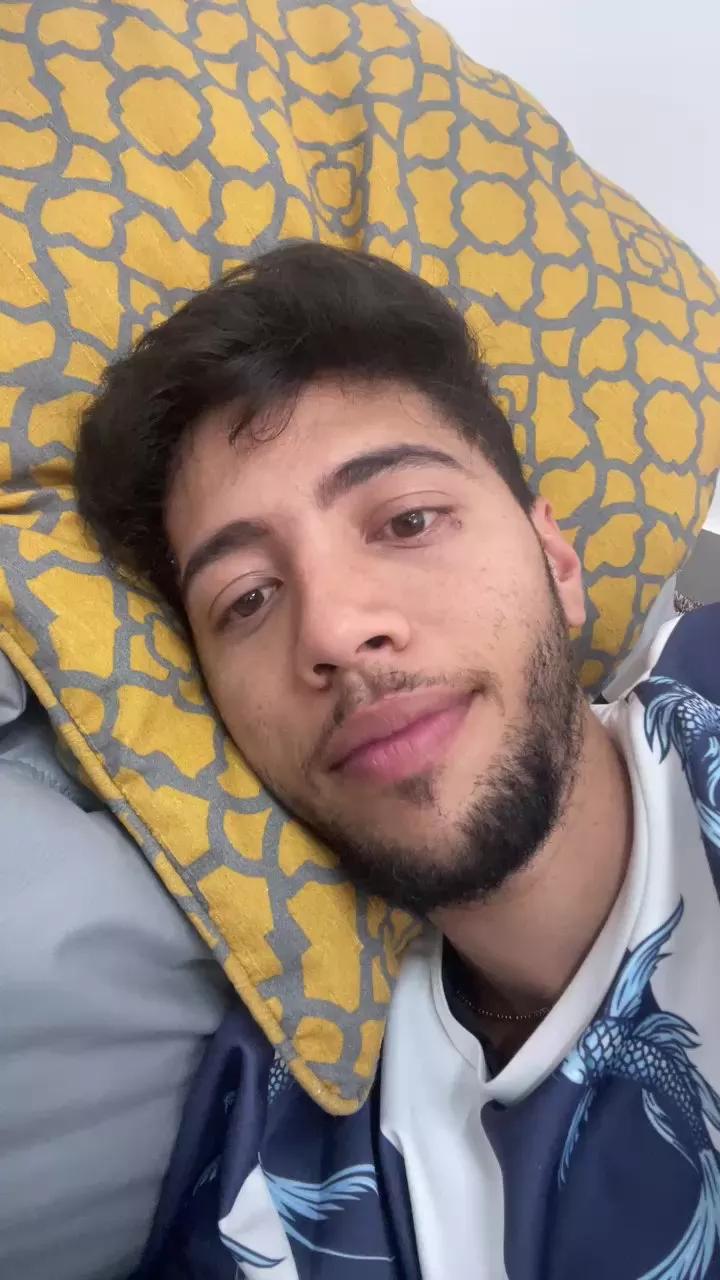 pedrozinhoo on Cam4 