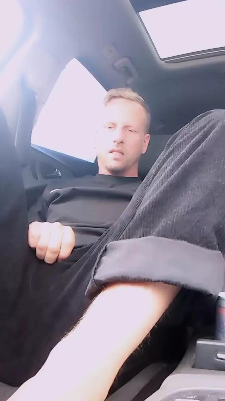 peggingboy87 on Cam4 