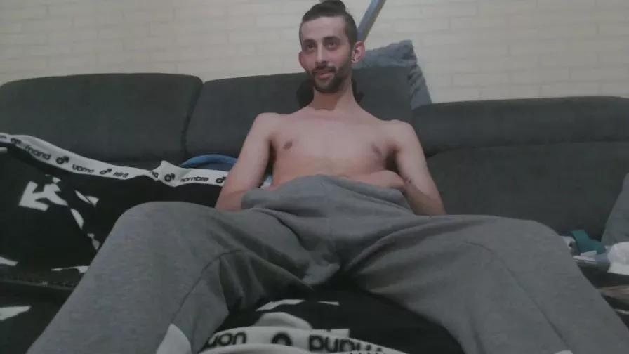 perritoalicant4 on Cam4 