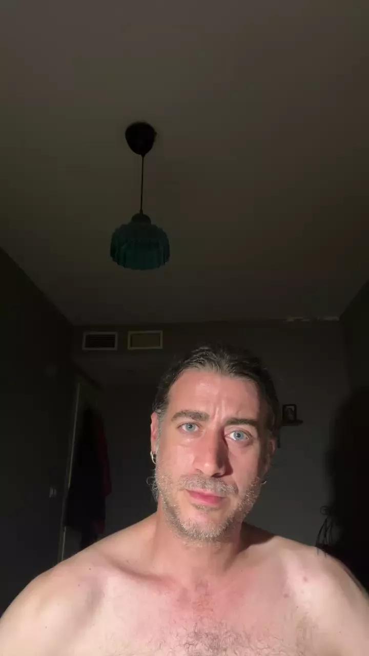 Pollon29_cm on Cam4 
