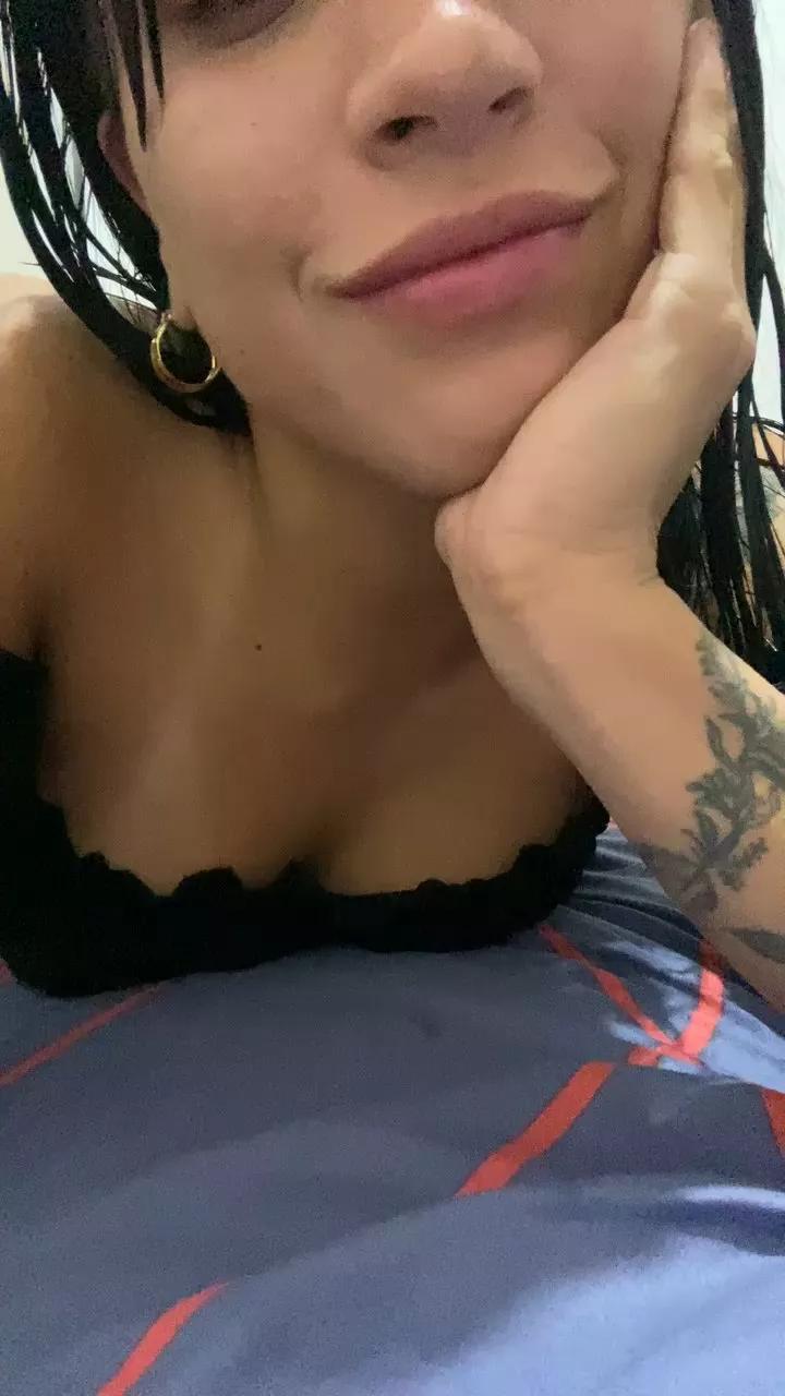 Pupipopi96 on Cam4 