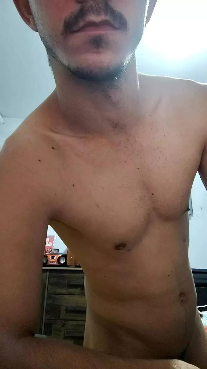 PutinhoCaliente on Cam4 
