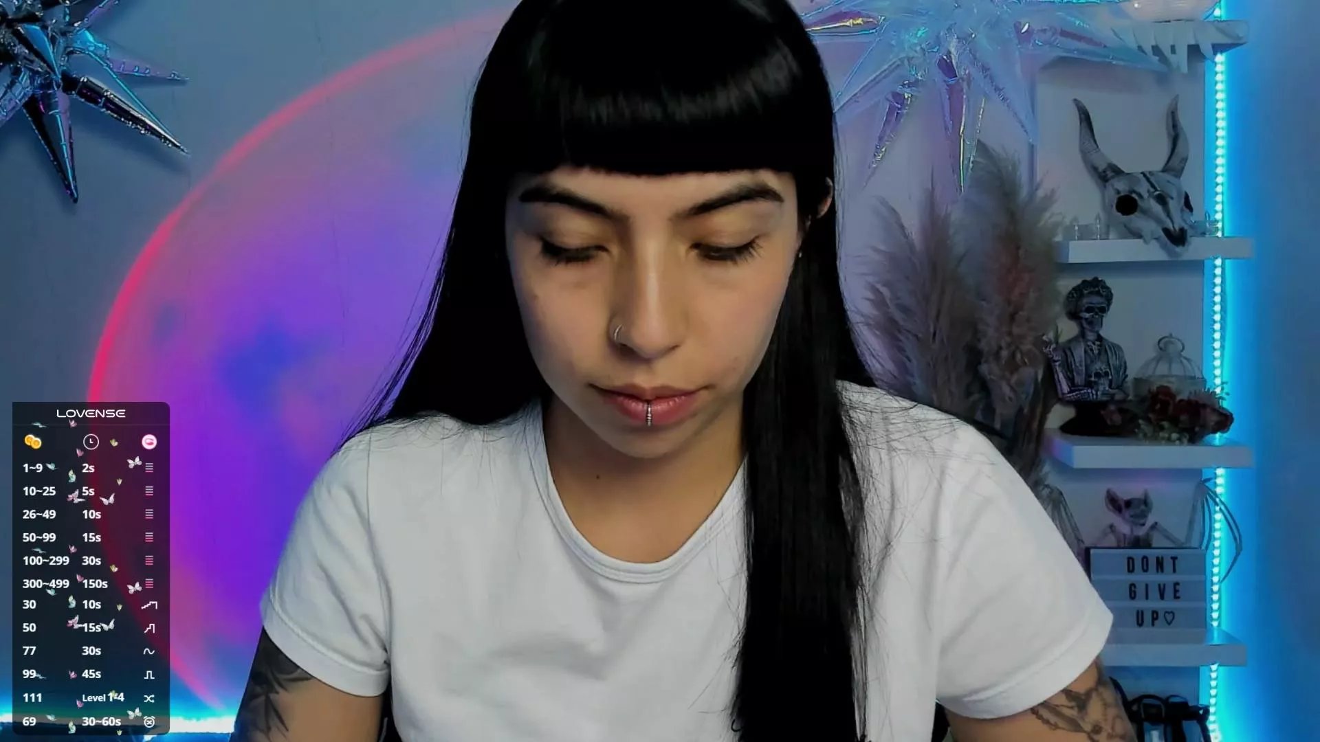 QueenDesiree on Cam4 