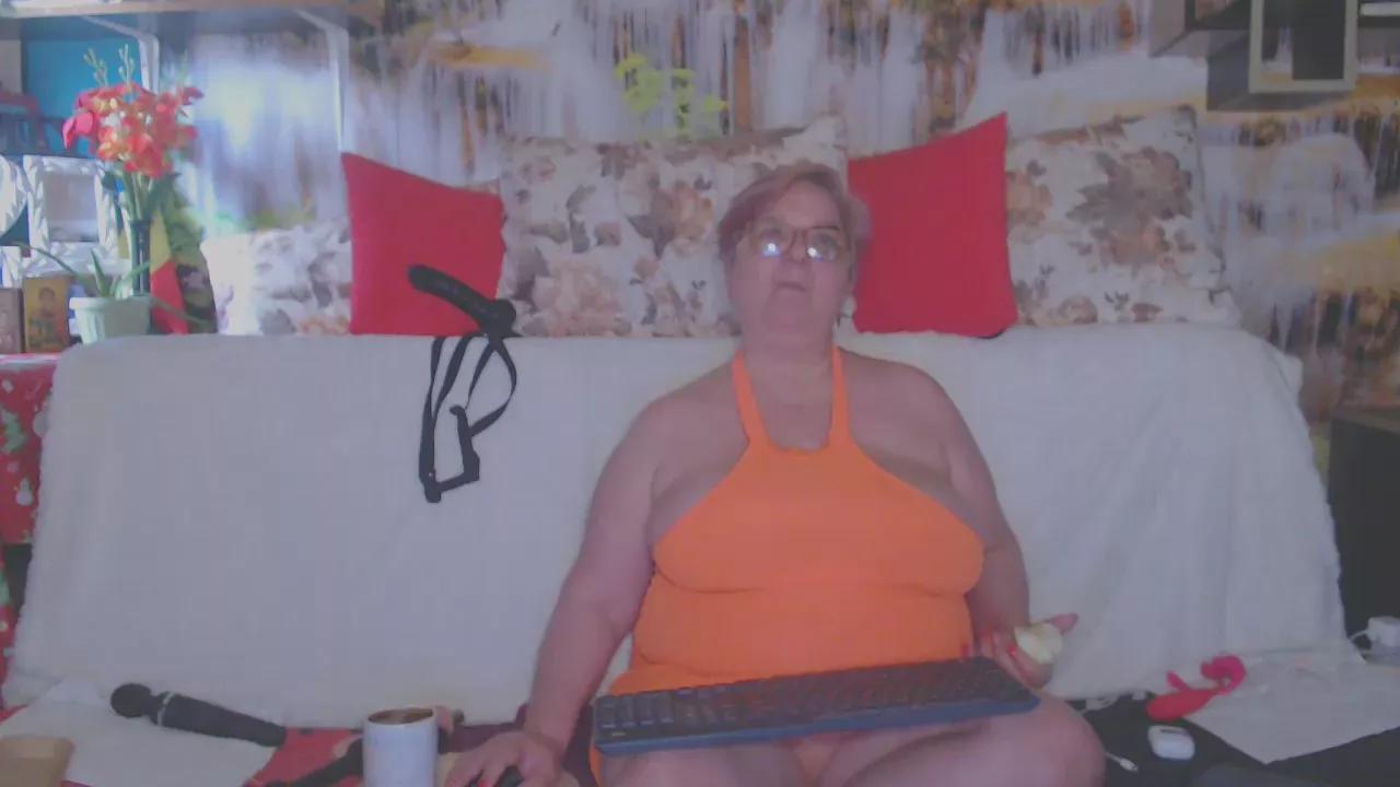 QueenPammy on Cam4 