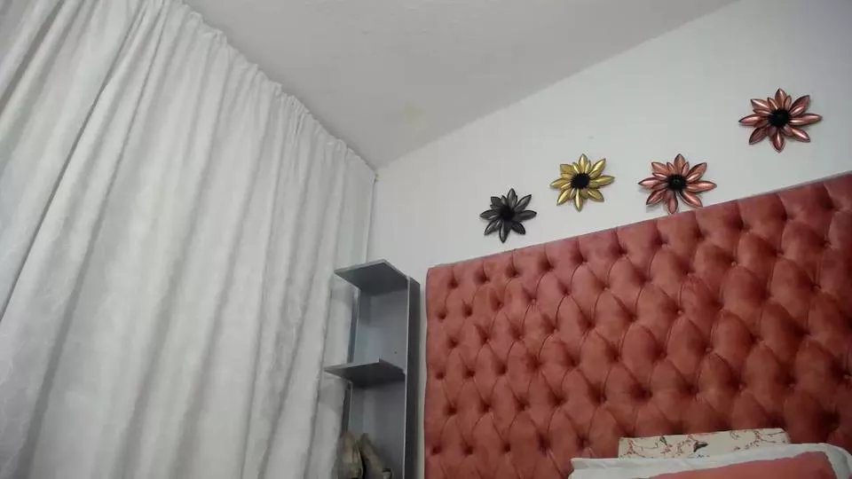 RACHELL__HOT on Cam4