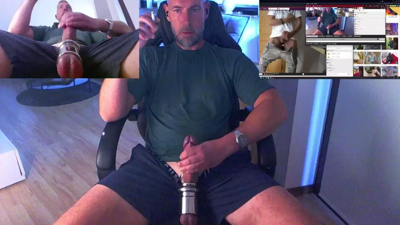 Reeper84 on Cam4 