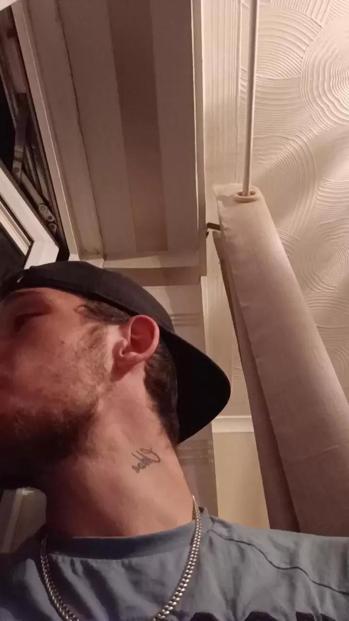 richieebisback1 on Cam4 